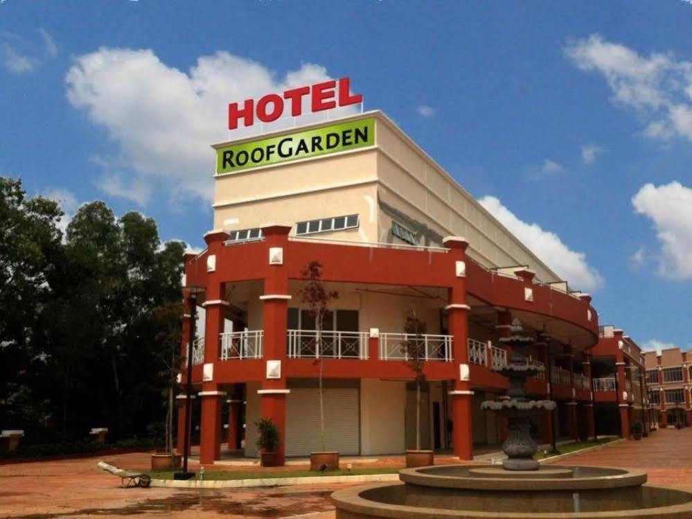 Roof Garden Hotel Шах Алам Екстериор снимка
